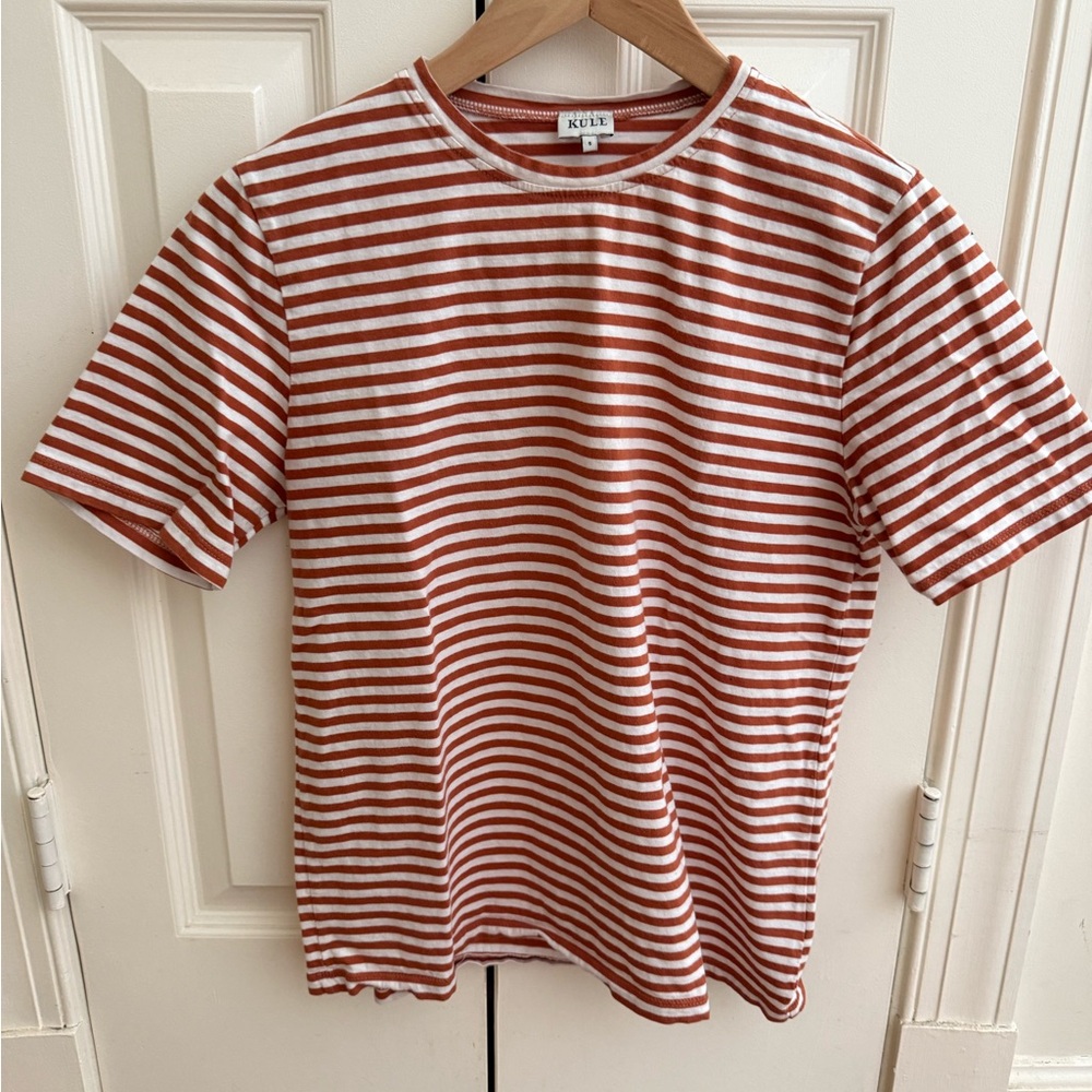 Kule bronze/brown and White T-Shirt size small